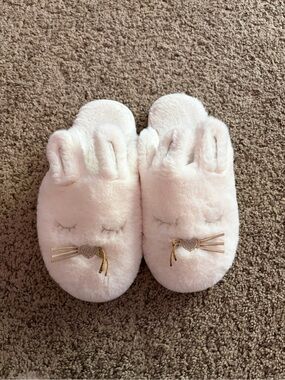 Plush Bunny Slippers in Light Pink